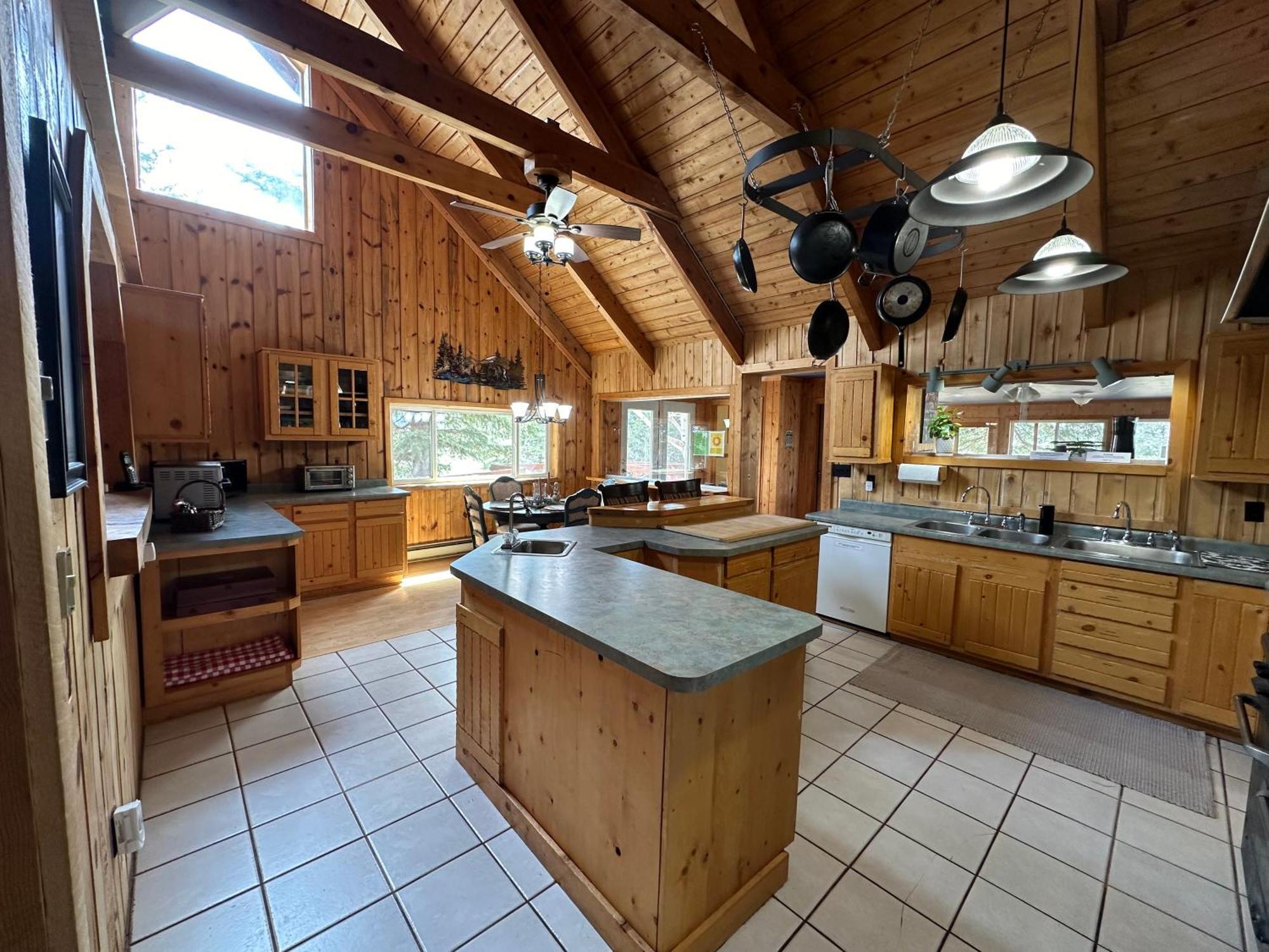 Mount Peale Country Inn La Sal Экстерьер фото